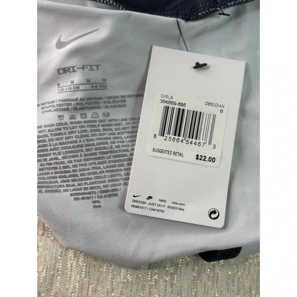 NWT nike biker shorts, size 6